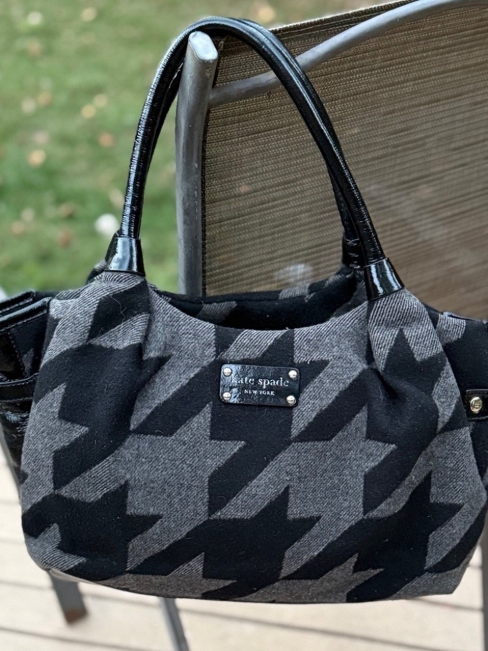 GUC, Kate Spade New York Hearthstone Houndstooth Flannel Stevie Bag